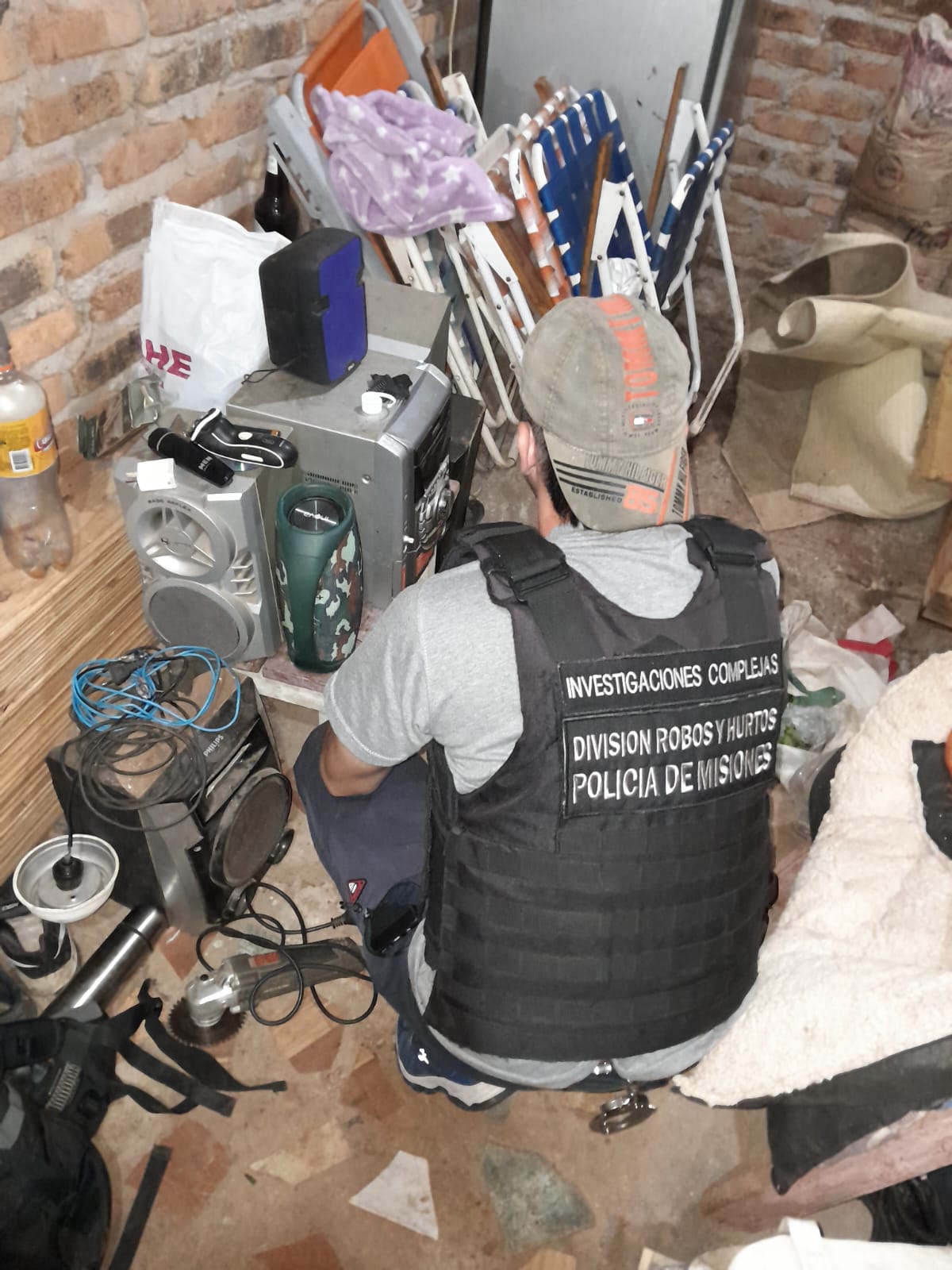 Desbaratan dos centros de acopio de objetos robados en Posadas